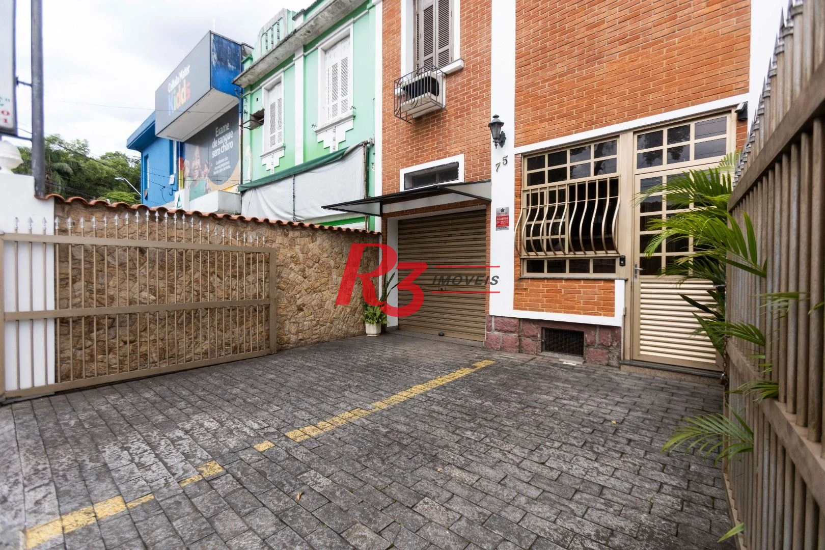 Sobrado, 227 m² - venda por R$ 2.000.000,00 ou aluguel por R$ 8.605,06/mês - Vila Belmiro - Santos/SP