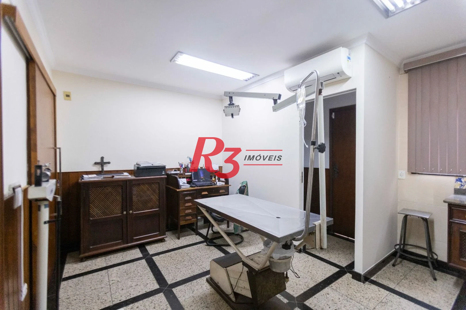 Sobrado, 227 m² - venda por R$ 2.000.000,00 ou aluguel por R$ 8.605,06/mês - Vila Belmiro - Santos/SP