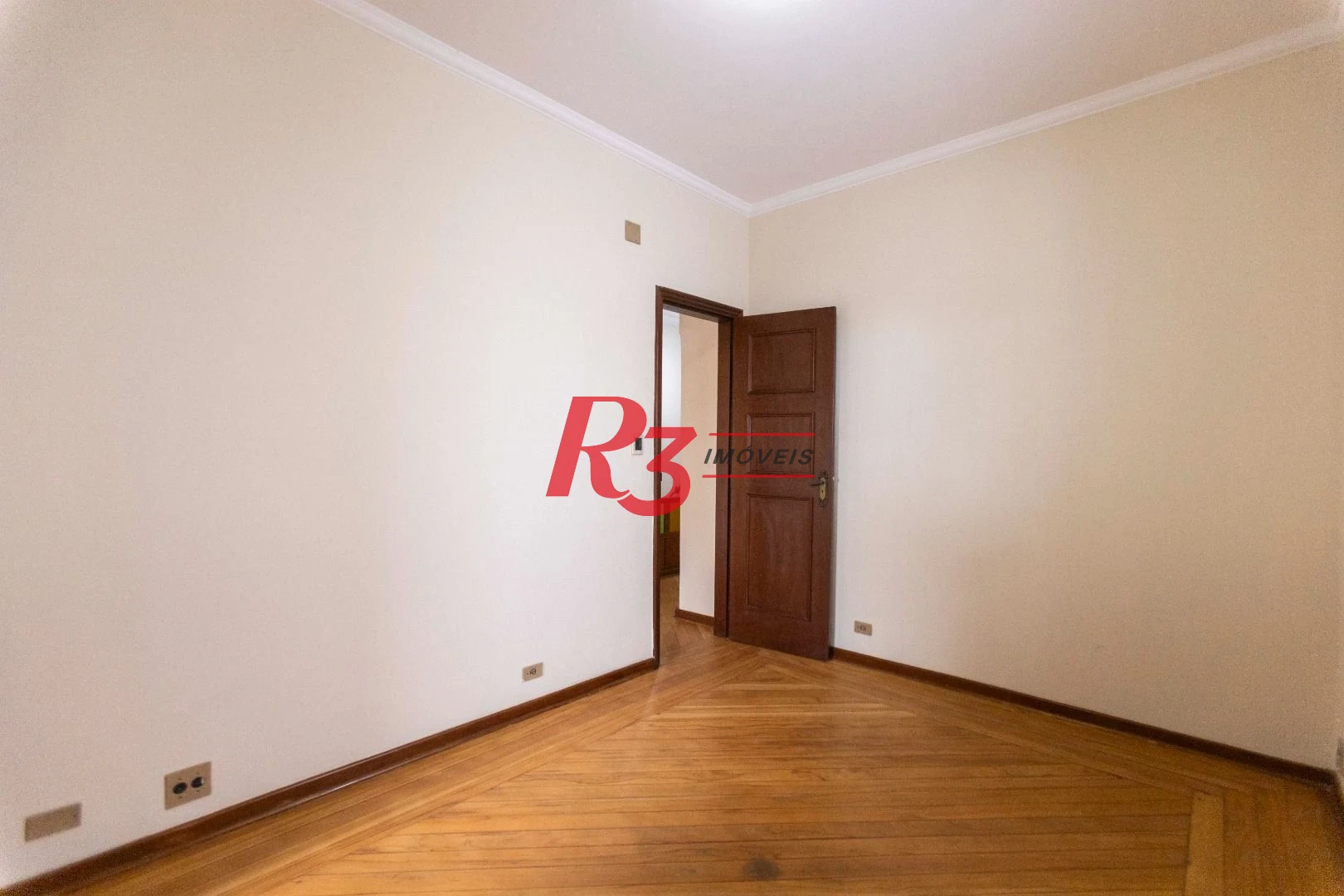 Sobrado, 227 m² - venda por R$ 2.000.000,00 ou aluguel por R$ 8.605,06/mês - Vila Belmiro - Santos/SP