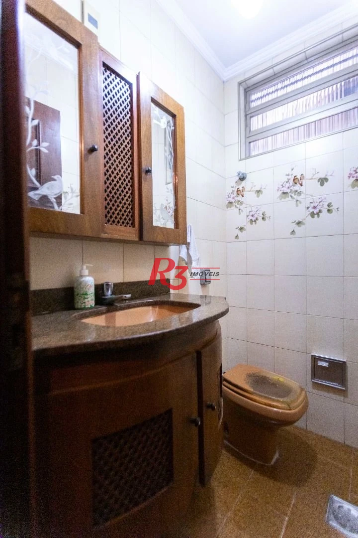 Sobrado, 227 m² - venda por R$ 2.000.000,00 ou aluguel por R$ 8.605,06/mês - Vila Belmiro - Santos/SP