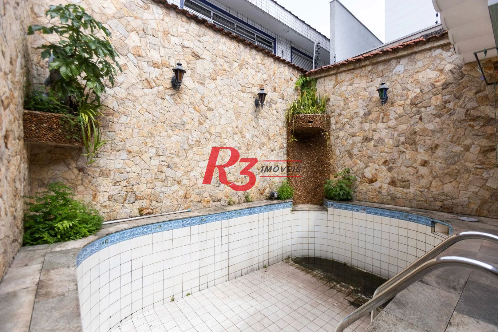 Sobrado, 227 m² - venda por R$ 2.000.000,00 ou aluguel por R$ 8.605,06/mês - Vila Belmiro - Santos/SP