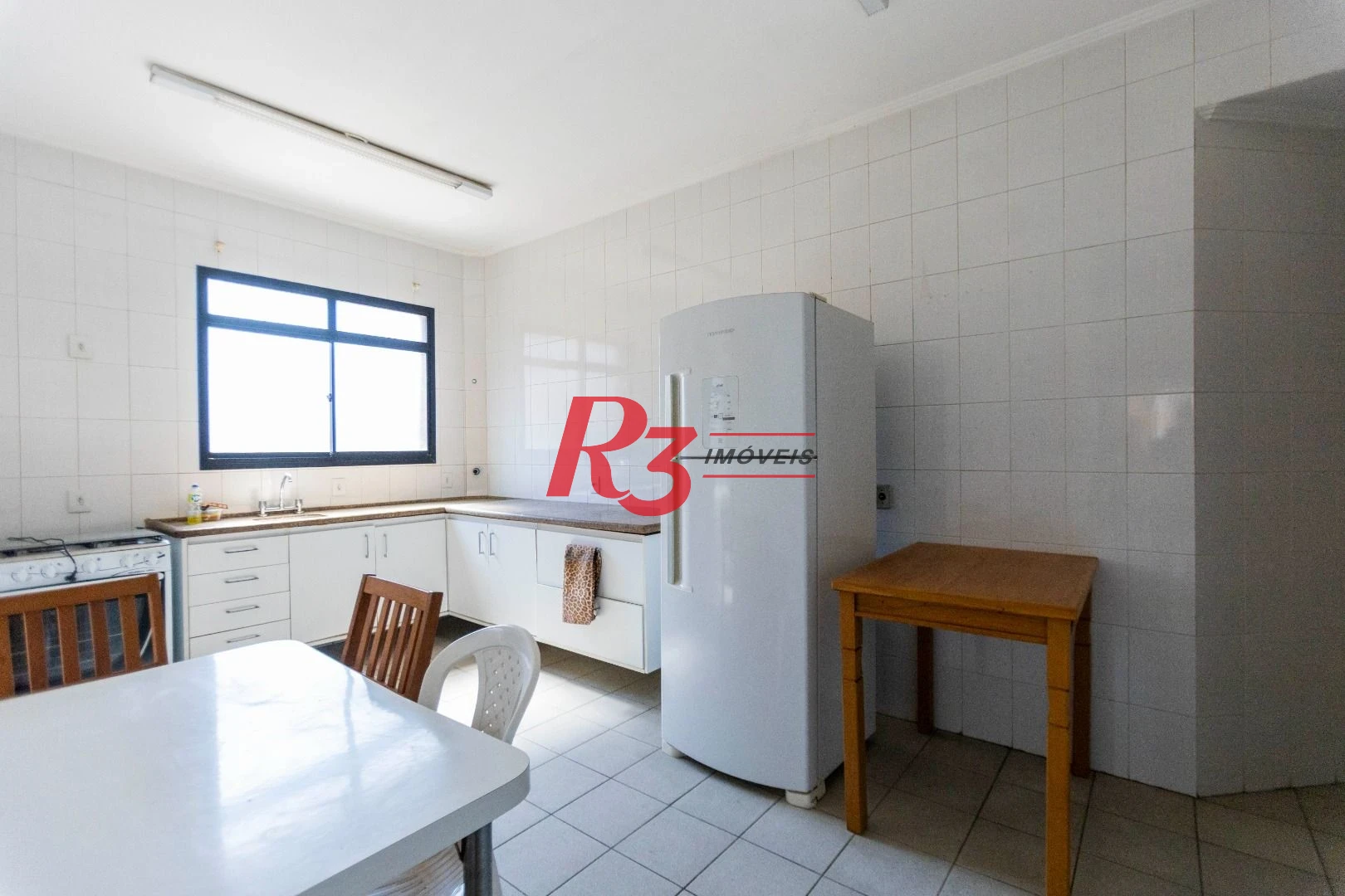 Apartamento com 3 dormitórios à venda, 188 m² por R$ 1.385.000,00 - Gonzaga - Santos/SP