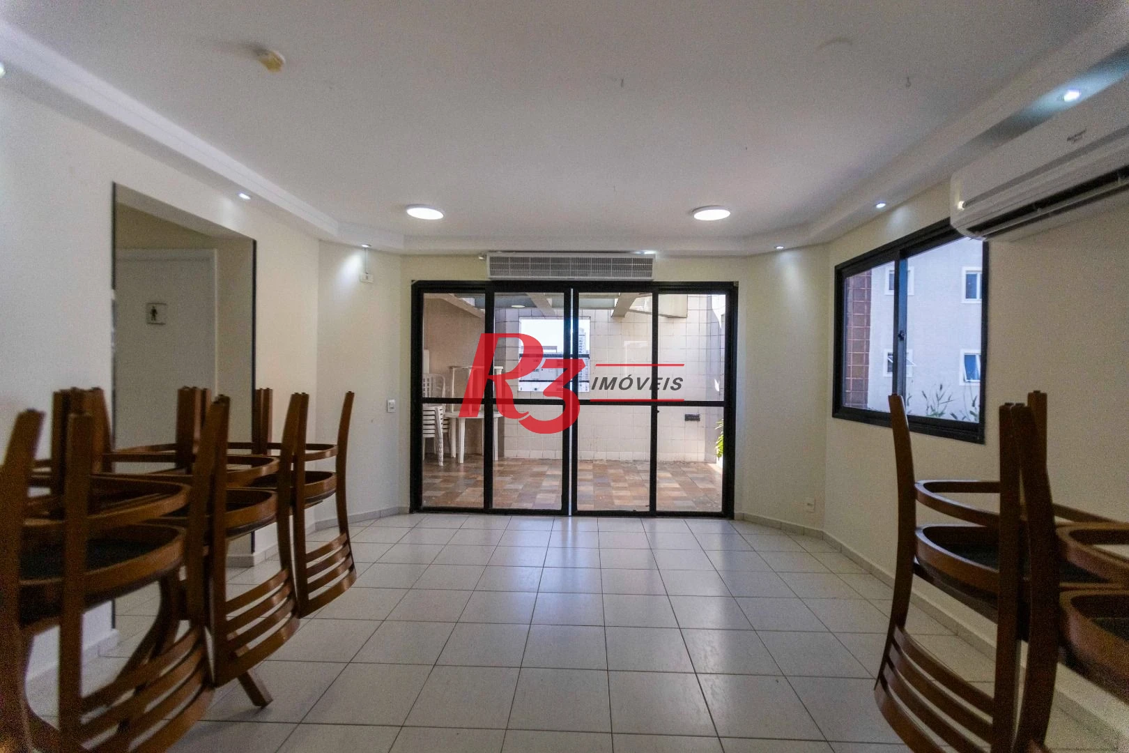 Apartamento com 3 dormitórios à venda, 188 m² por R$ 1.385.000,00 - Gonzaga - Santos/SP