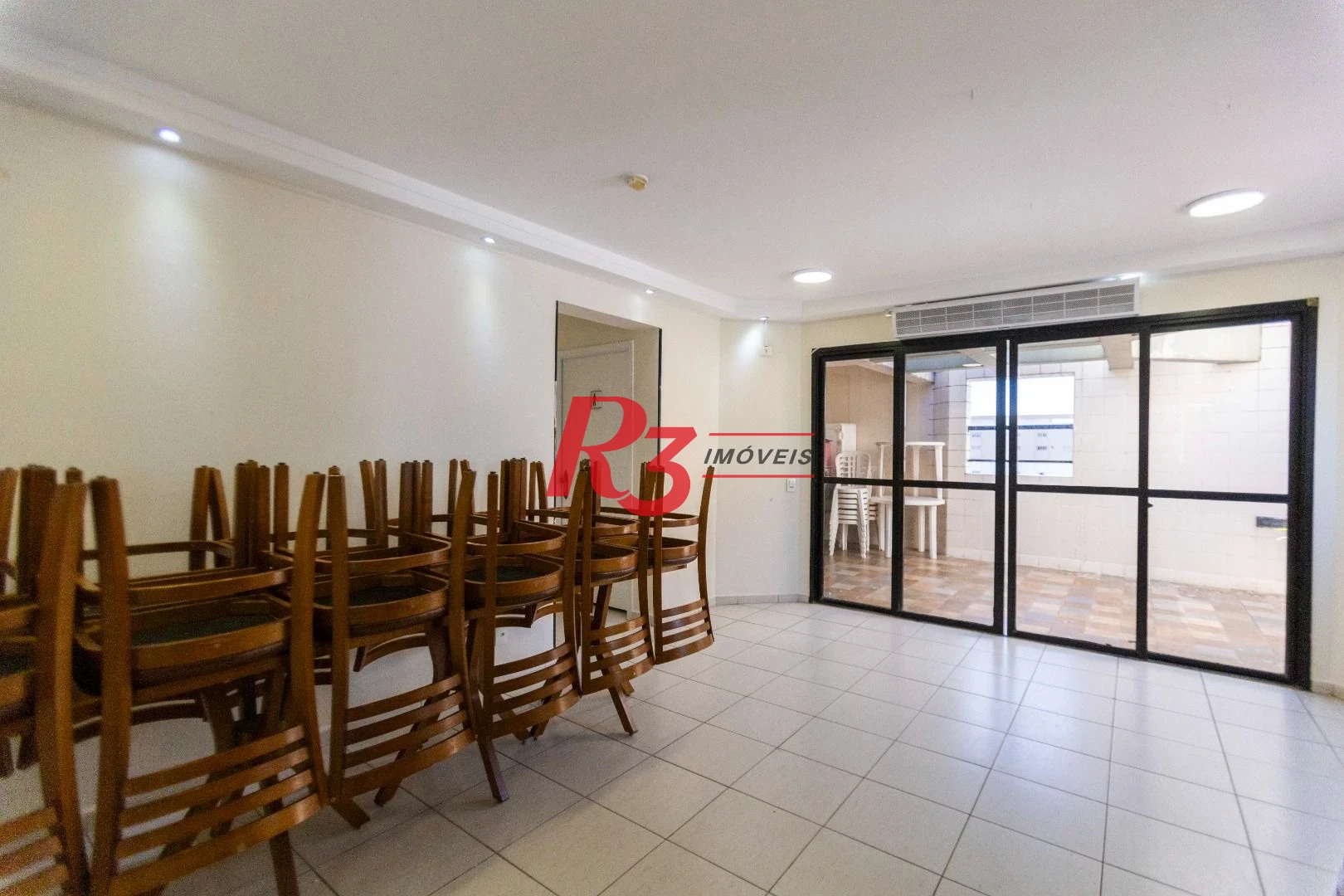 Apartamento com 3 dormitórios à venda, 188 m² por R$ 1.385.000,00 - Gonzaga - Santos/SP