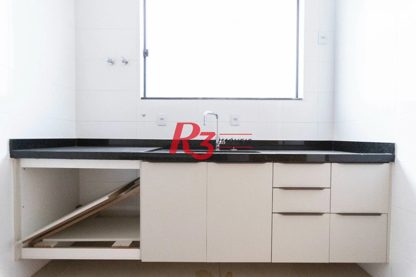 Casa com 3 dormitórios à venda, 150 m² por R$ 1.300.000,00 - Aparecida - Santos/SP