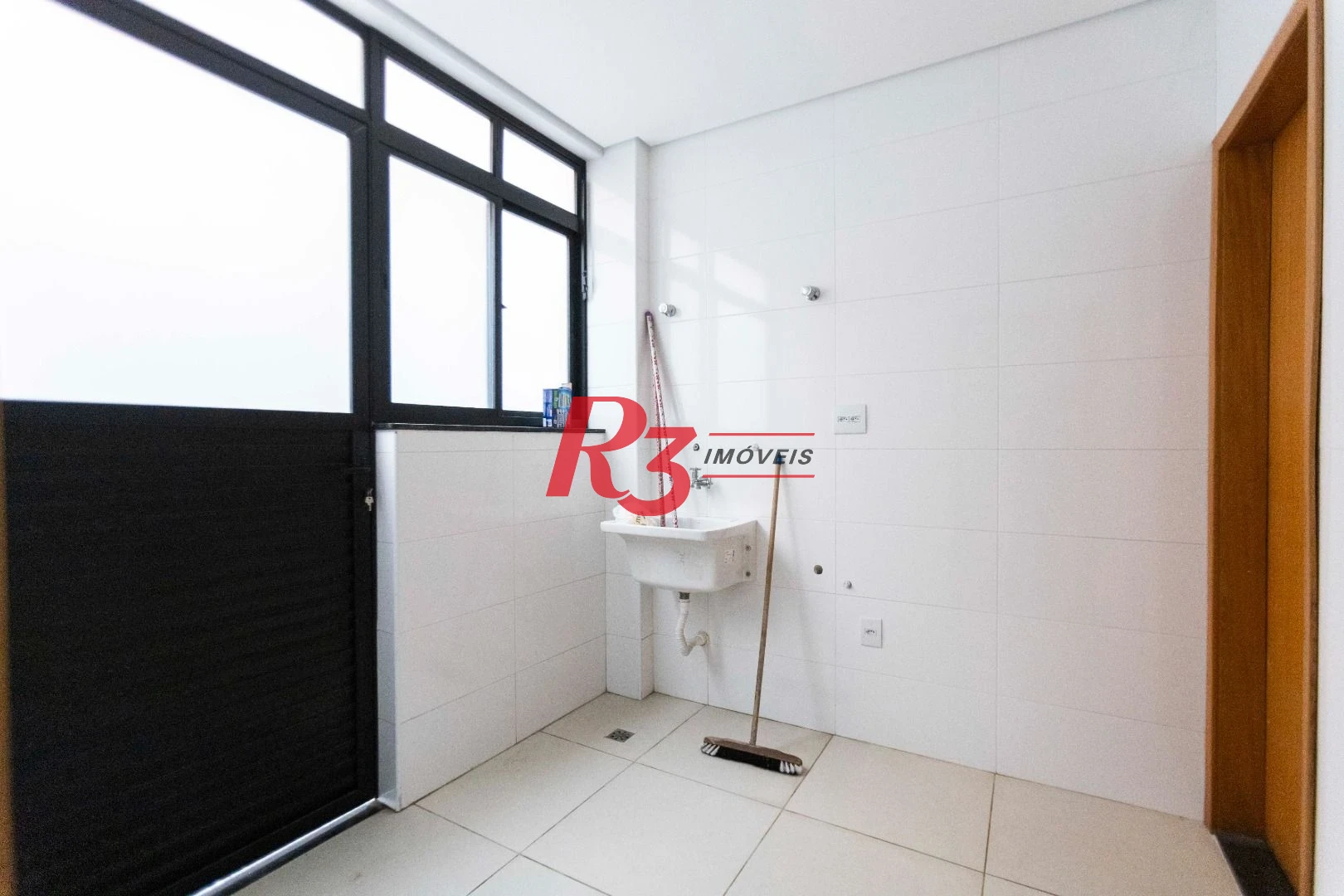 Casa com 3 dormitórios à venda, 150 m² por R$ 1.300.000,00 - Aparecida - Santos/SP