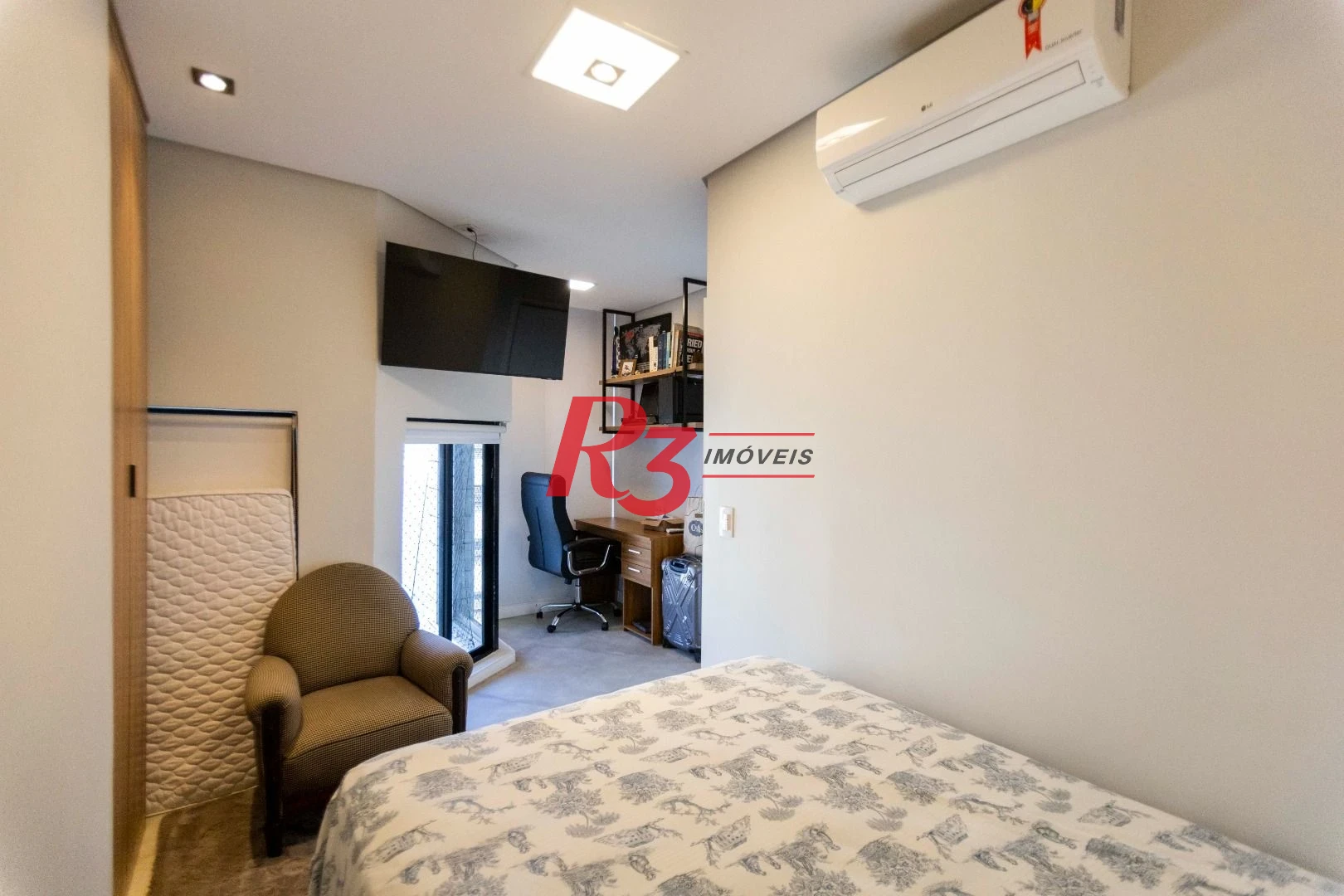 Apartamento com 2 dormitórios à venda, 84 m² por R$ 1.100.000,00 - Ponta da Praia - Santos/SP