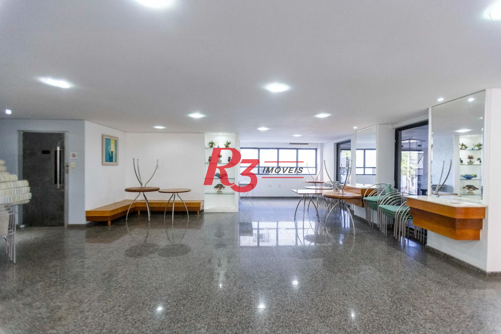 Apartamento com 2 dormitórios à venda, 84 m² por R$ 1.100.000,00 - Ponta da Praia - Santos/SP
