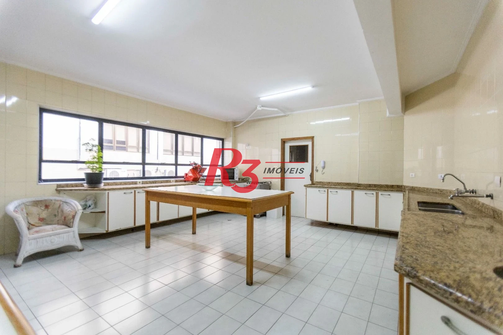 Apartamento com 2 dormitórios à venda, 84 m² por R$ 1.100.000,00 - Ponta da Praia - Santos/SP