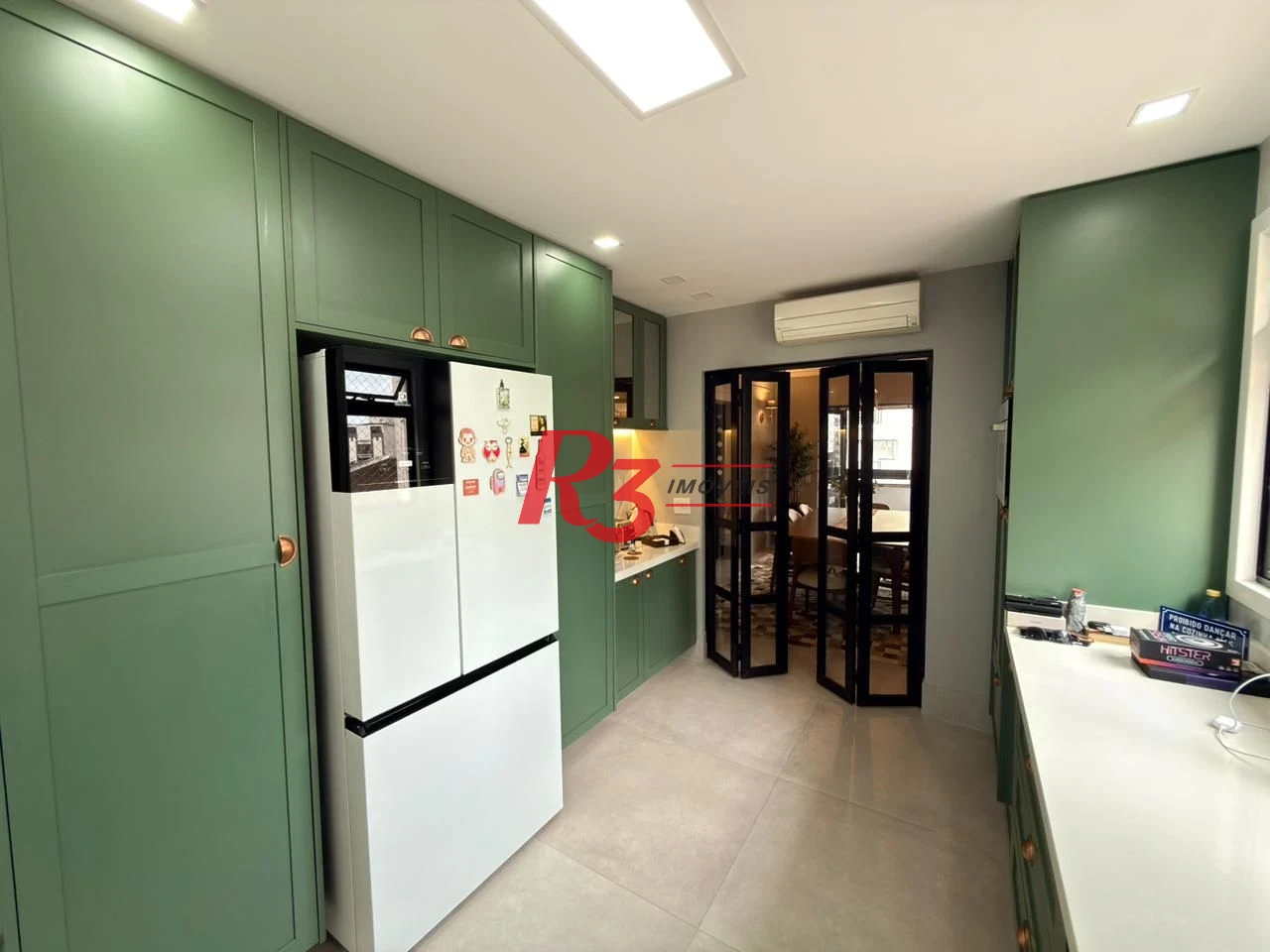 Apartamento com 4 dormitórios à venda, 287 m² por R$ 2.900.000,00 - Boqueirão - Santos/SP