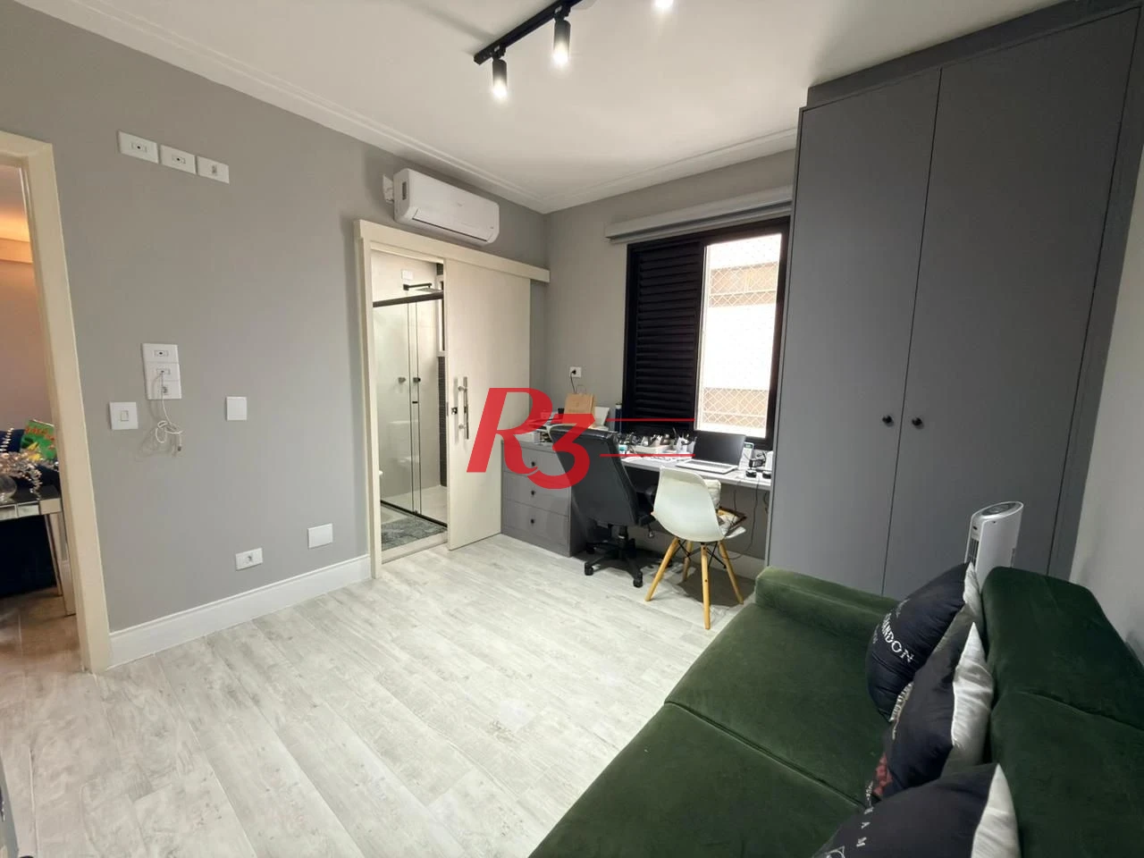 Apartamento com 4 dormitórios à venda, 287 m² por R$ 2.900.000,00 - Boqueirão - Santos/SP