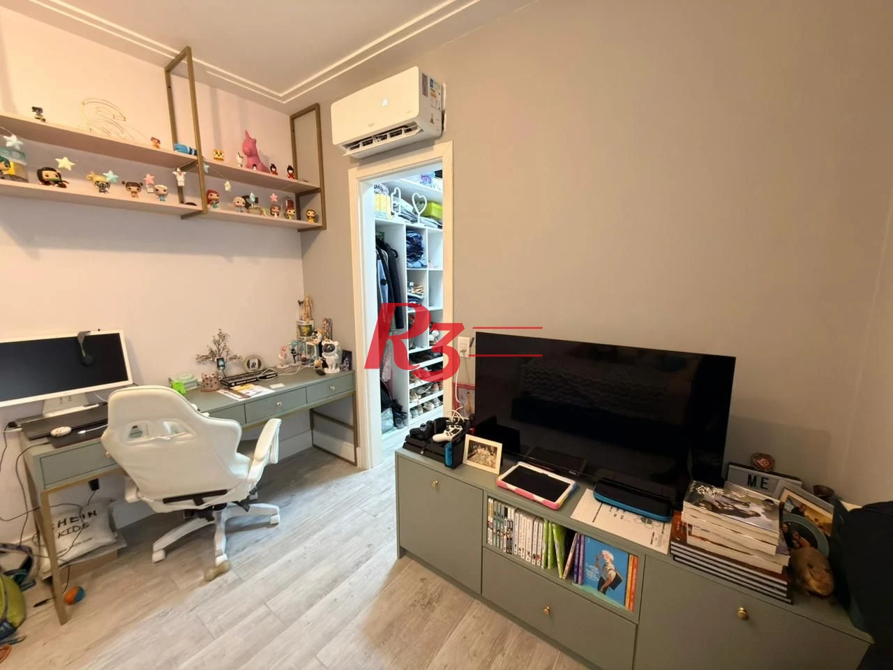 Apartamento com 4 dormitórios à venda, 287 m² por R$ 2.900.000,00 - Boqueirão - Santos/SP
