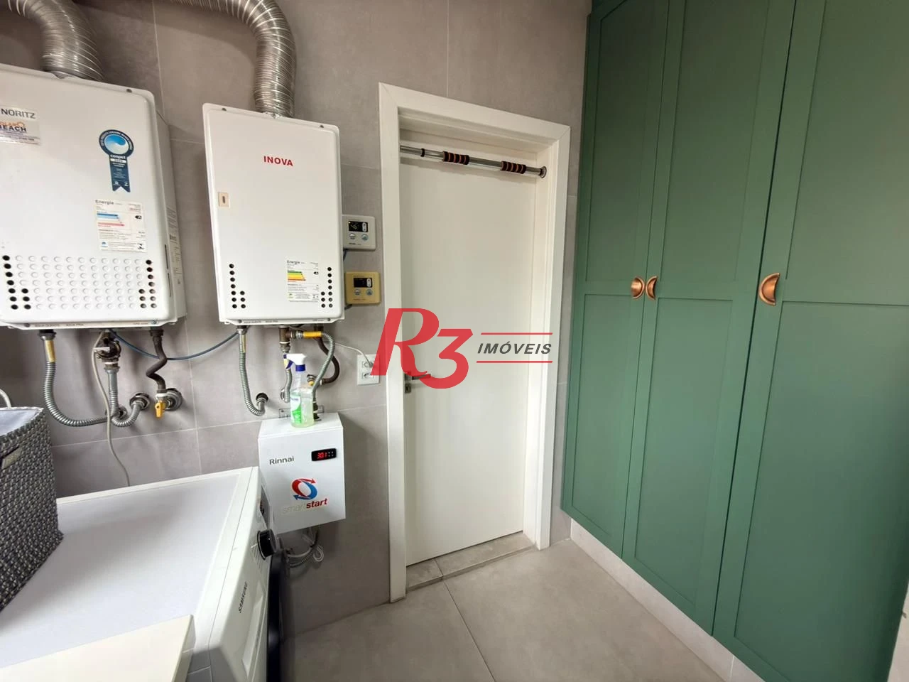 Apartamento com 4 dormitórios à venda, 287 m² por R$ 2.900.000,00 - Boqueirão - Santos/SP