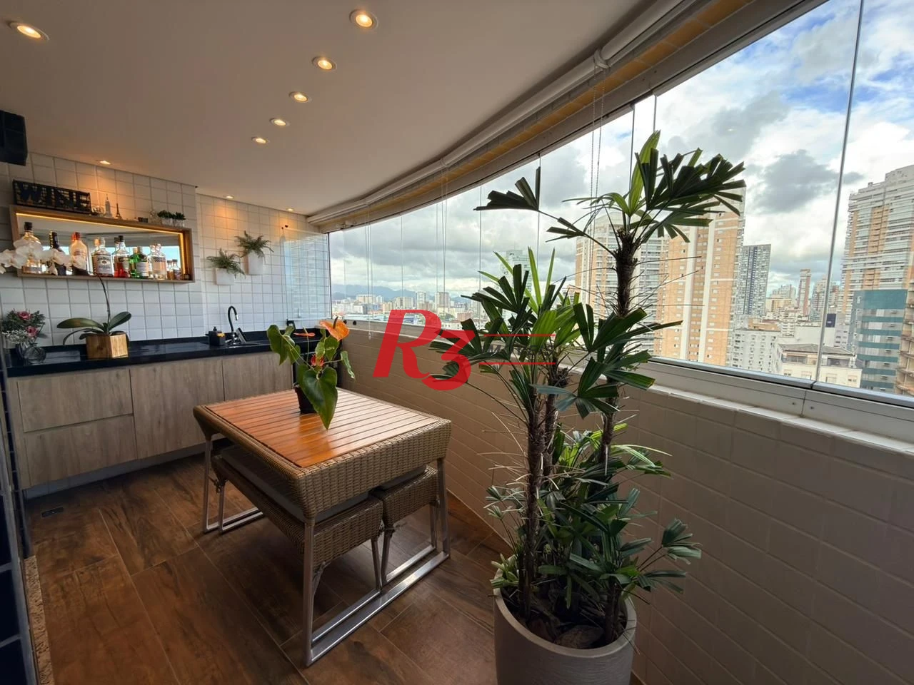 Apartamento com 2 dormitórios à venda, 102 m² por R$ 1.100.000,00 - Pompéia - Santos/SP