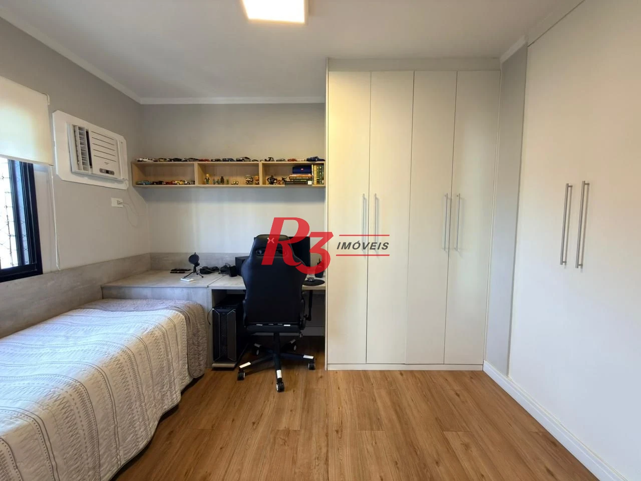 Apartamento com 2 dormitórios à venda, 102 m² por R$ 1.100.000,00 - Pompéia - Santos/SP