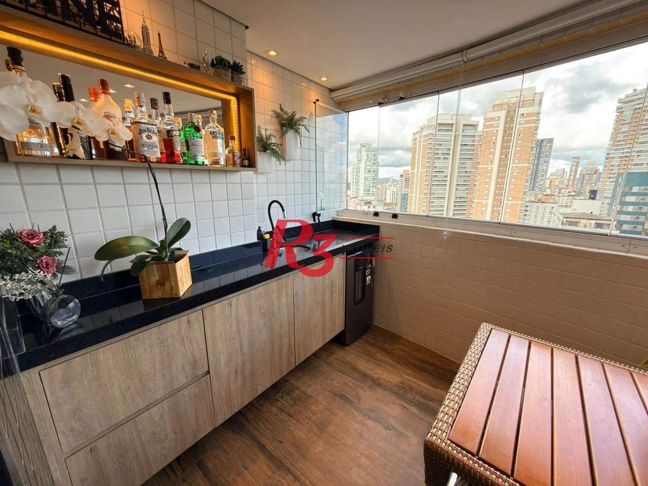 Apartamento com 2 dormitórios à venda, 102 m² por R$ 1.100.000,00 - Pompéia - Santos/SP