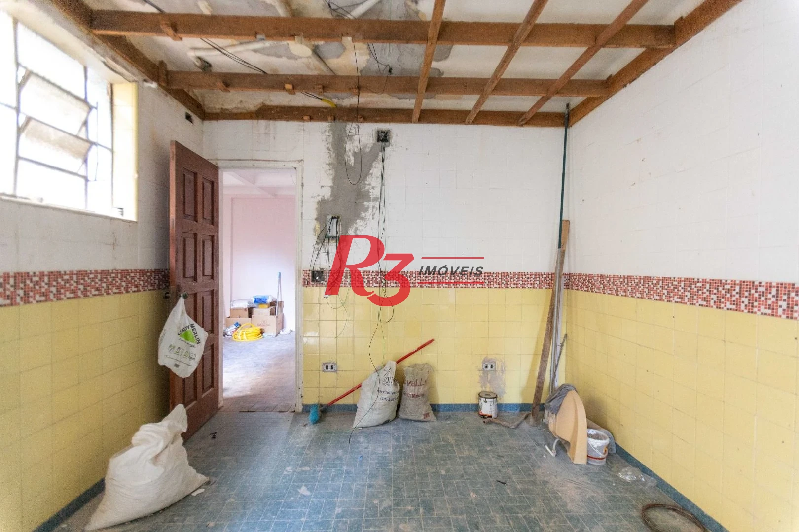 Loja para alugar, 275 m² por R$ 5.380,00/mês - Vila Mathias - Santos/SP