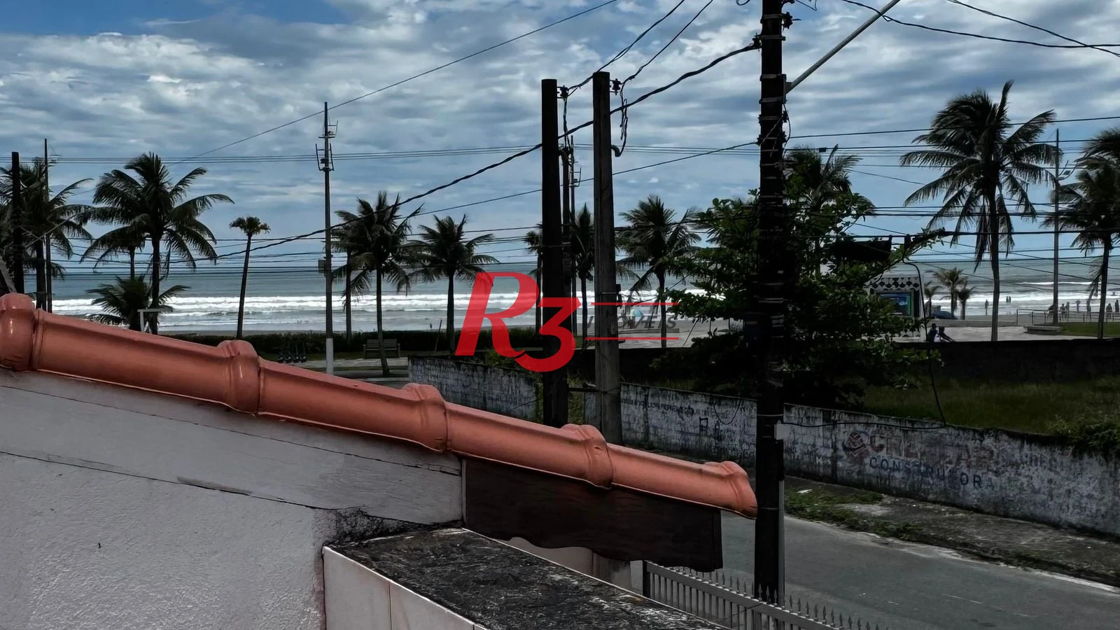 Casa com 2 dormitórios à venda, 138 m² por R$ 695.000,00 - Jardim Imperador - Praia Grande/SP