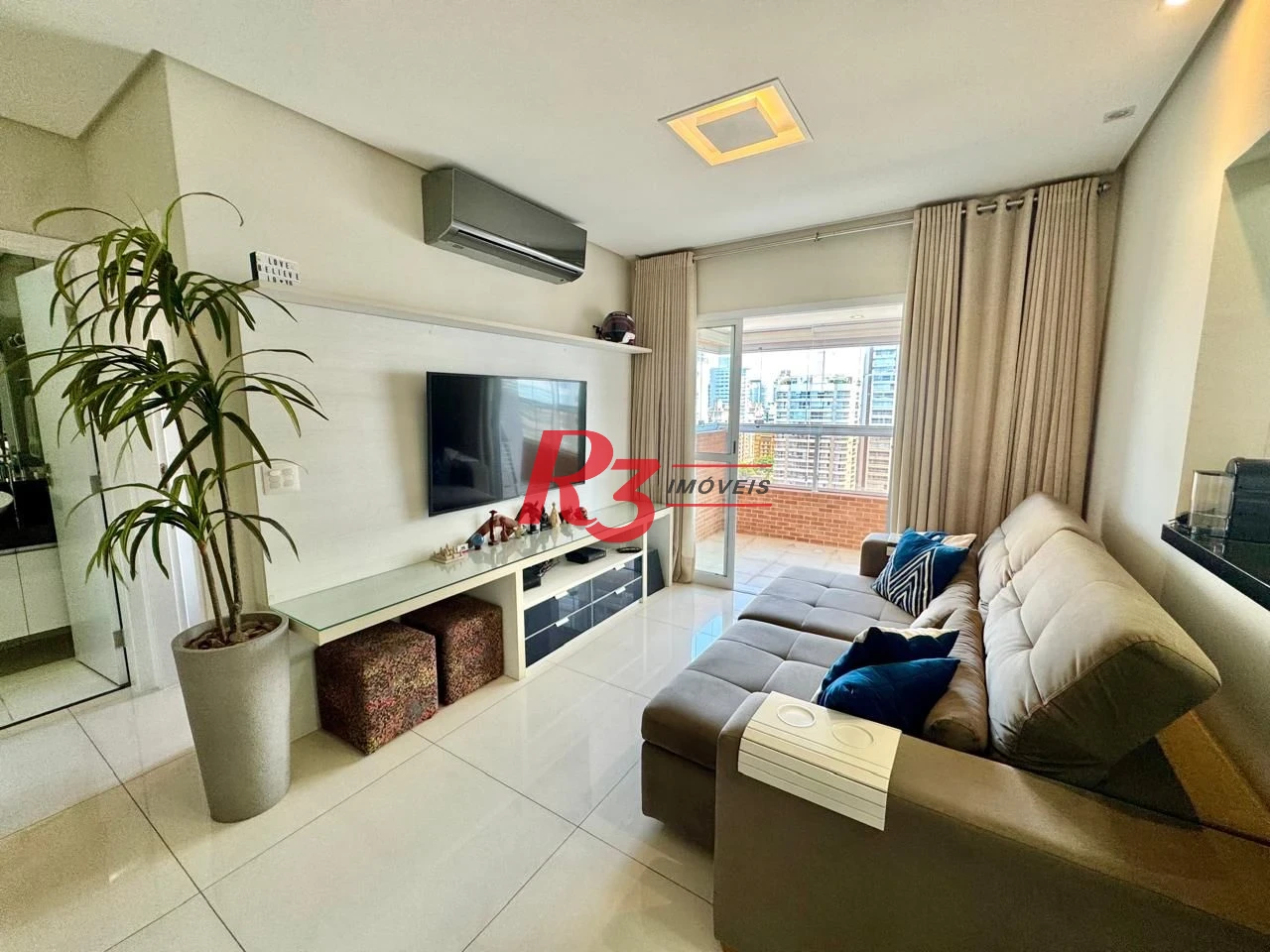 Apartamento com 1 dormitório à venda, 57 m² por R$ 780.000,00 - Boqueirão - Santos/SP