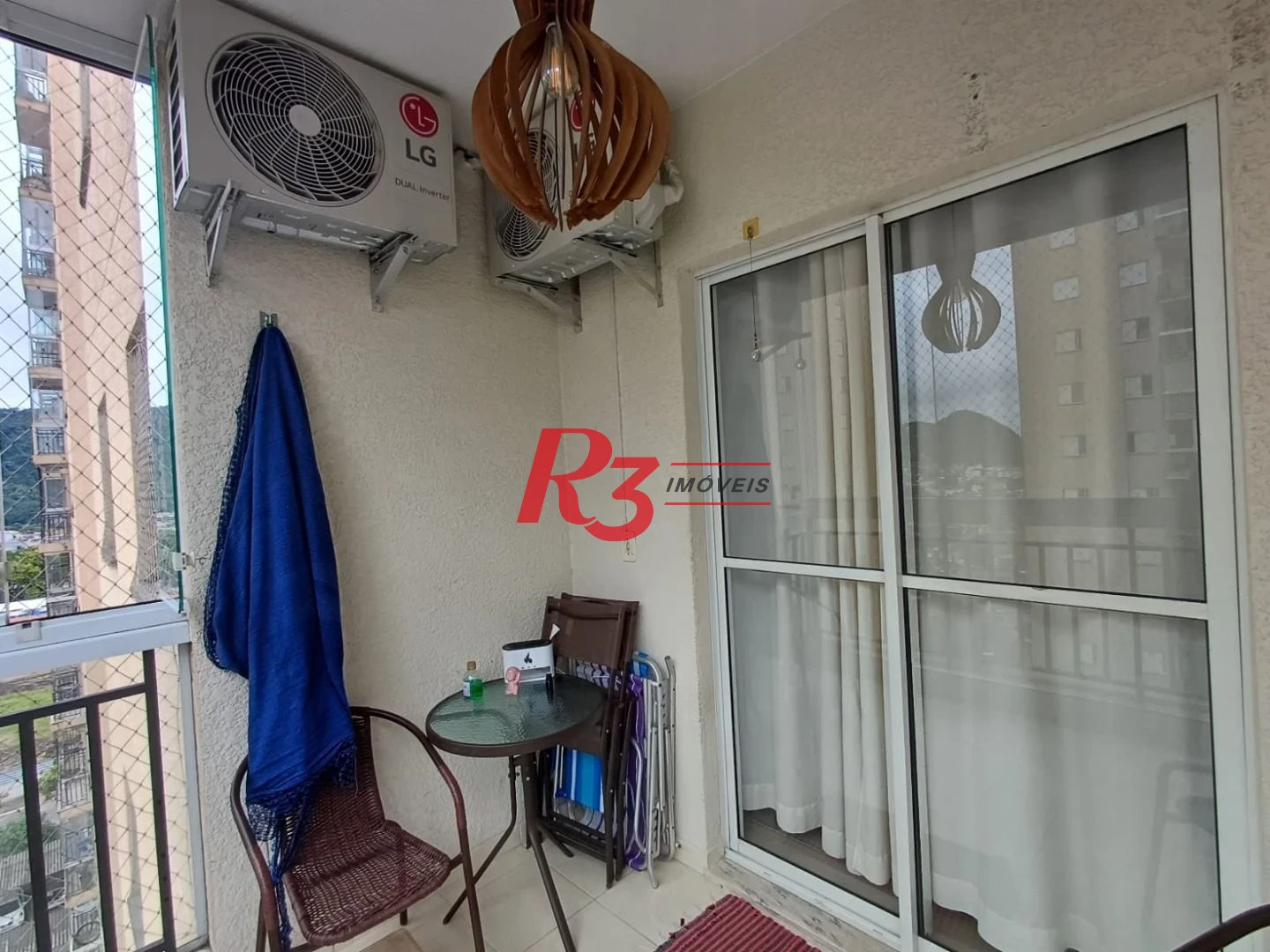 Apartamento com 3 dormitórios à venda, 69 m² por R$ 455.800,00 - Areia Branca - Santos/SP