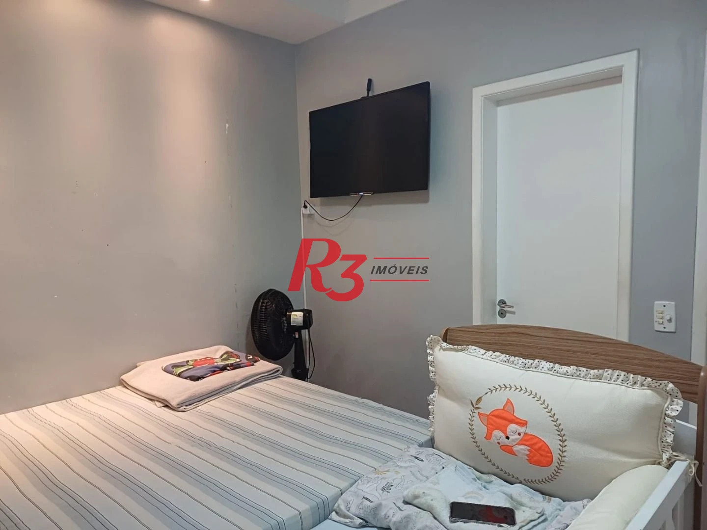 Apartamento com 3 dormitórios à venda, 69 m² por R$ 455.800,00 - Areia Branca - Santos/SP
