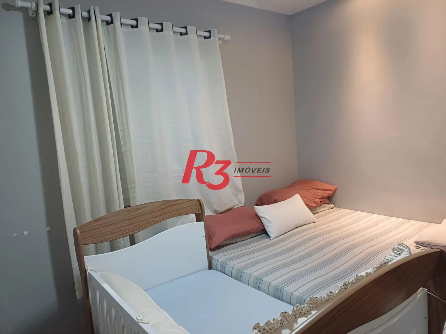 Apartamento com 3 dormitórios à venda, 69 m² por R$ 455.800,00 - Areia Branca - Santos/SP