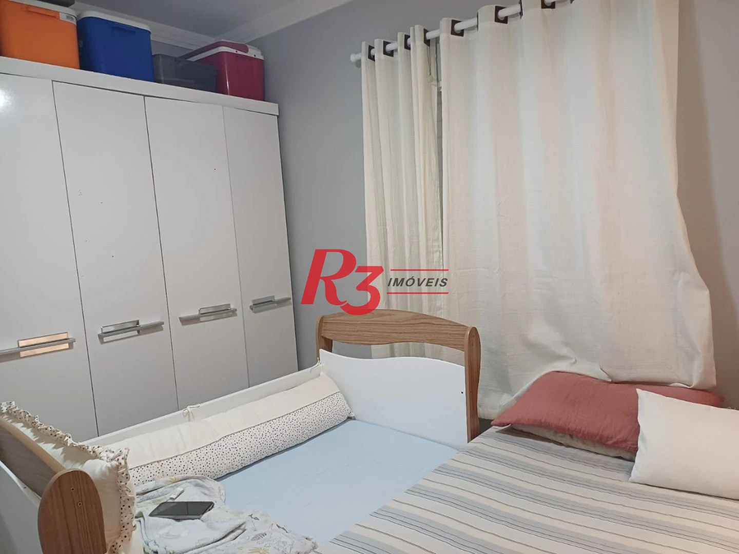 Apartamento com 3 dormitórios à venda, 69 m² por R$ 455.800,00 - Areia Branca - Santos/SP