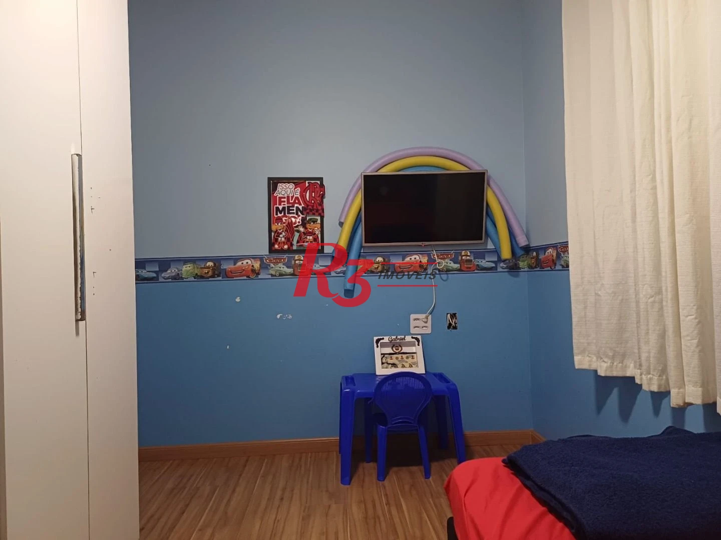 Apartamento com 3 dormitórios à venda, 69 m² por R$ 455.800,00 - Areia Branca - Santos/SP