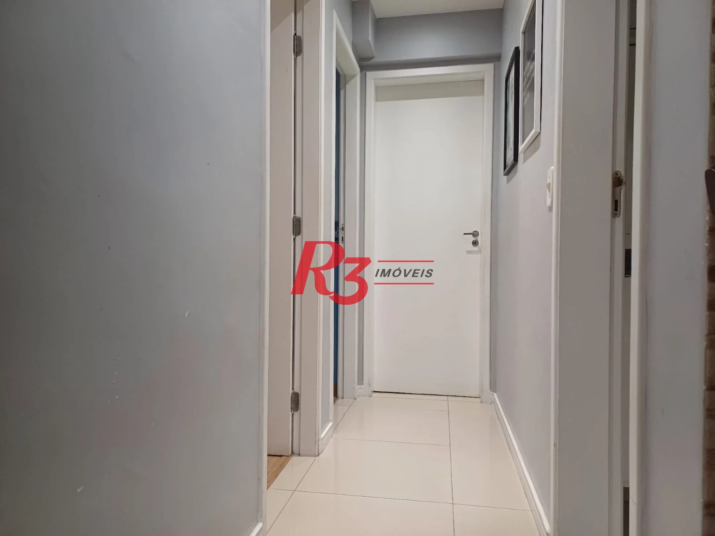 Apartamento com 3 dormitórios à venda, 69 m² por R$ 455.800,00 - Areia Branca - Santos/SP