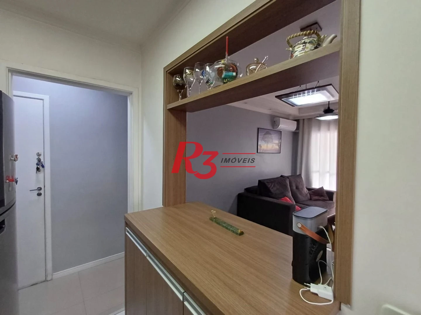 Apartamento com 3 dormitórios à venda, 69 m² por R$ 455.800,00 - Areia Branca - Santos/SP