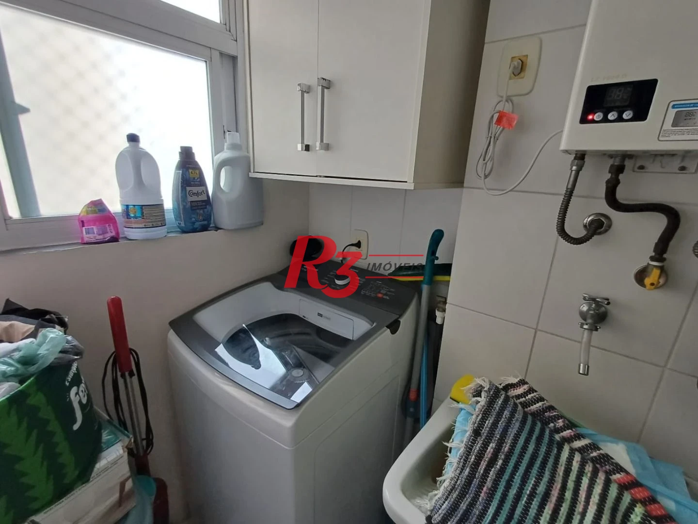 Apartamento com 3 dormitórios à venda, 69 m² por R$ 455.800,00 - Areia Branca - Santos/SP