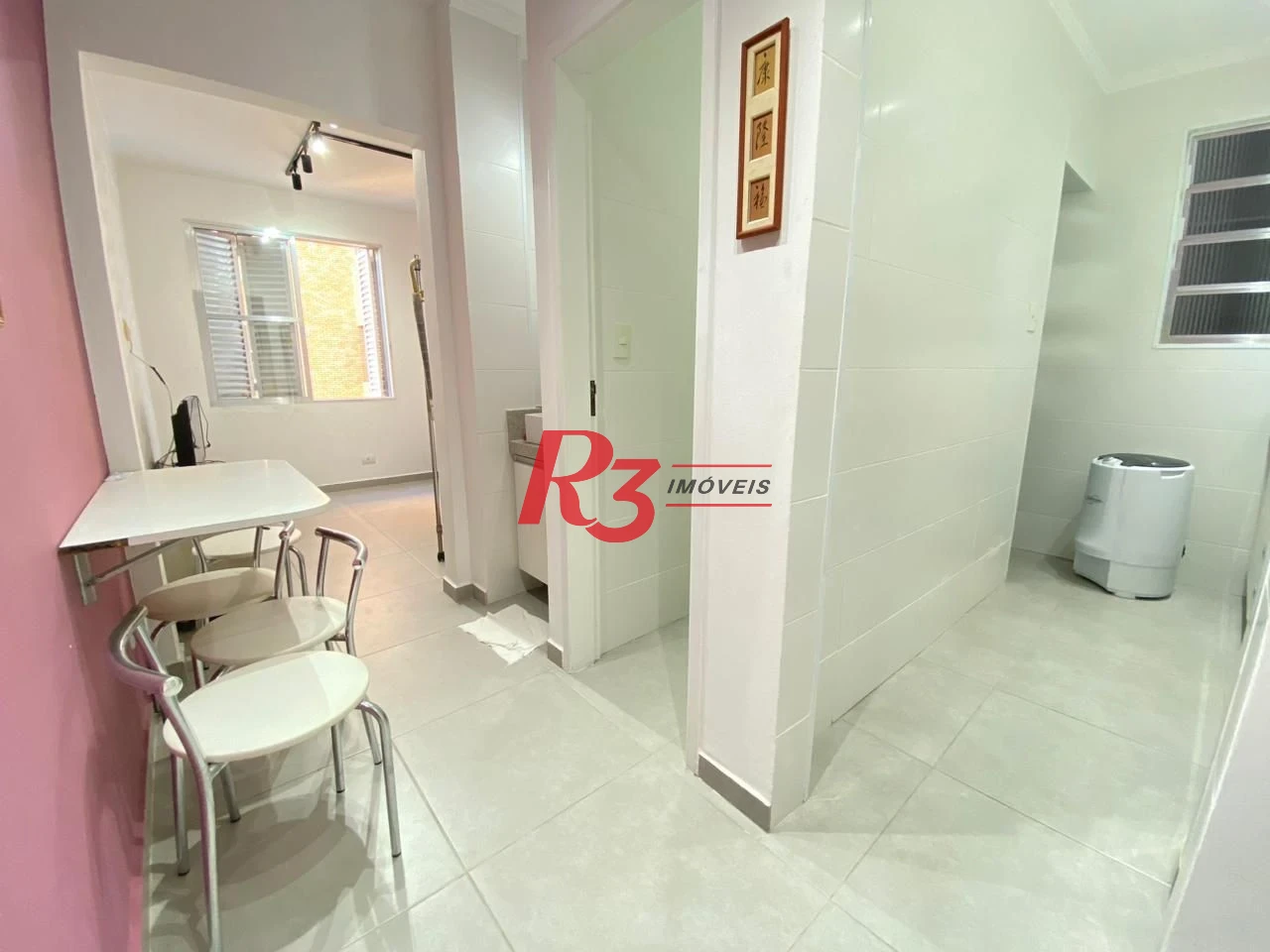 Kitnet com 1 dormitório, 38 m² - venda por R$ 300.000,00 ou aluguel por R$ 3.000,00/mês - Centro - São Vicente/SP
