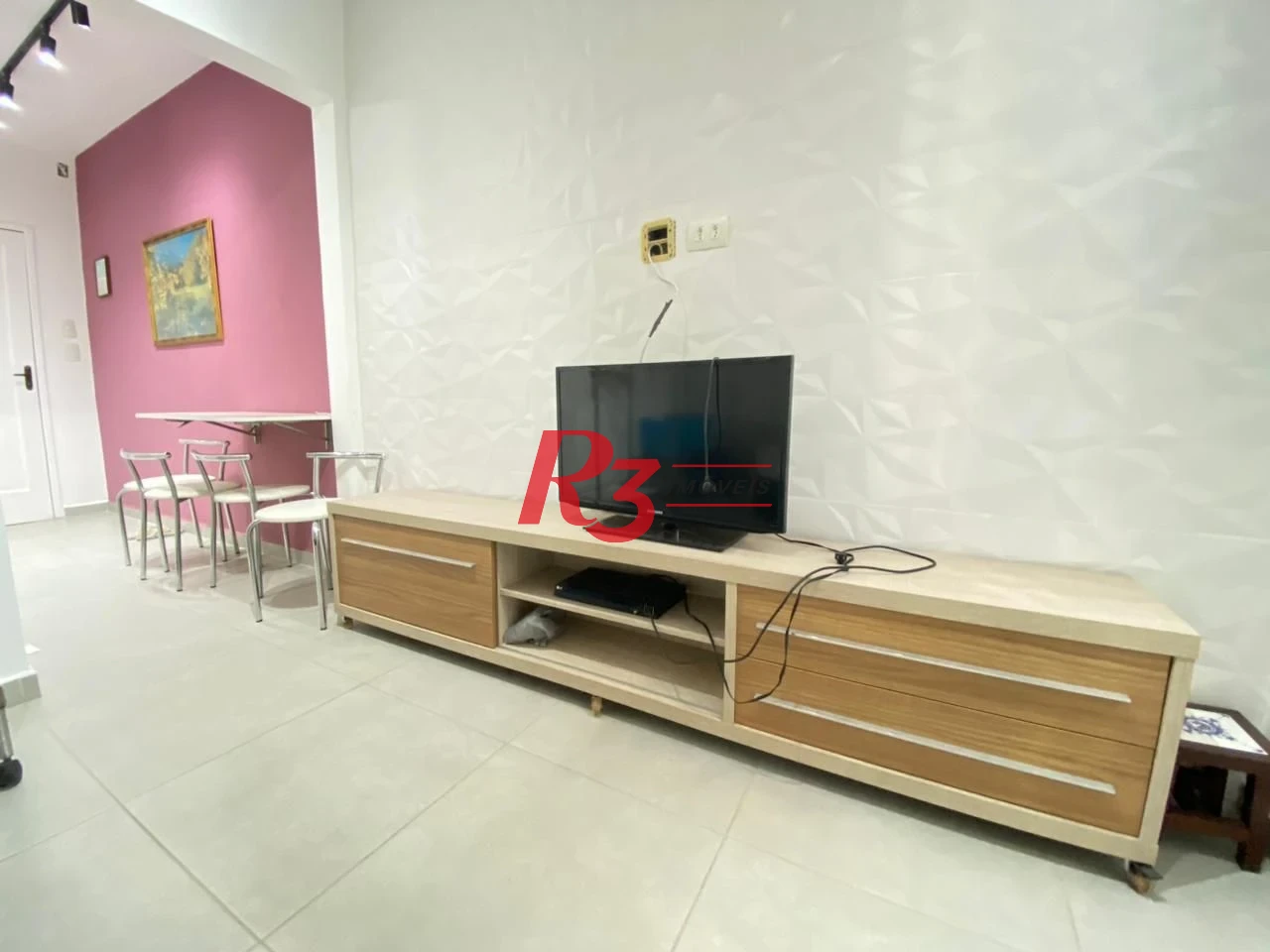 Kitnet com 1 dormitório, 38 m² - venda por R$ 300.000,00 ou aluguel por R$ 3.000,00/mês - Centro - São Vicente/SP