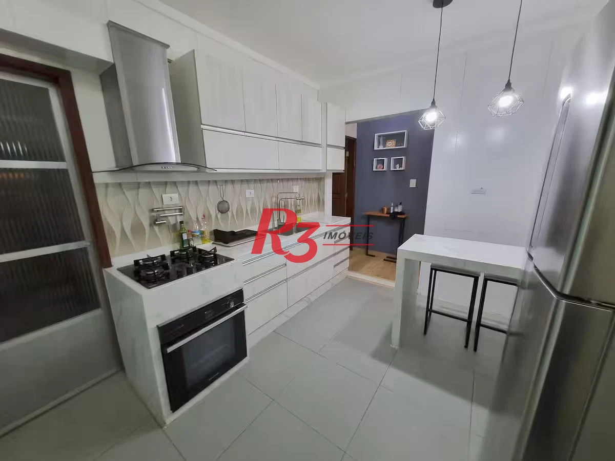 Apartamento com 3 dormitórios à venda, 100 m² por R$ 700.000,00 - José Menino - Santos/SP