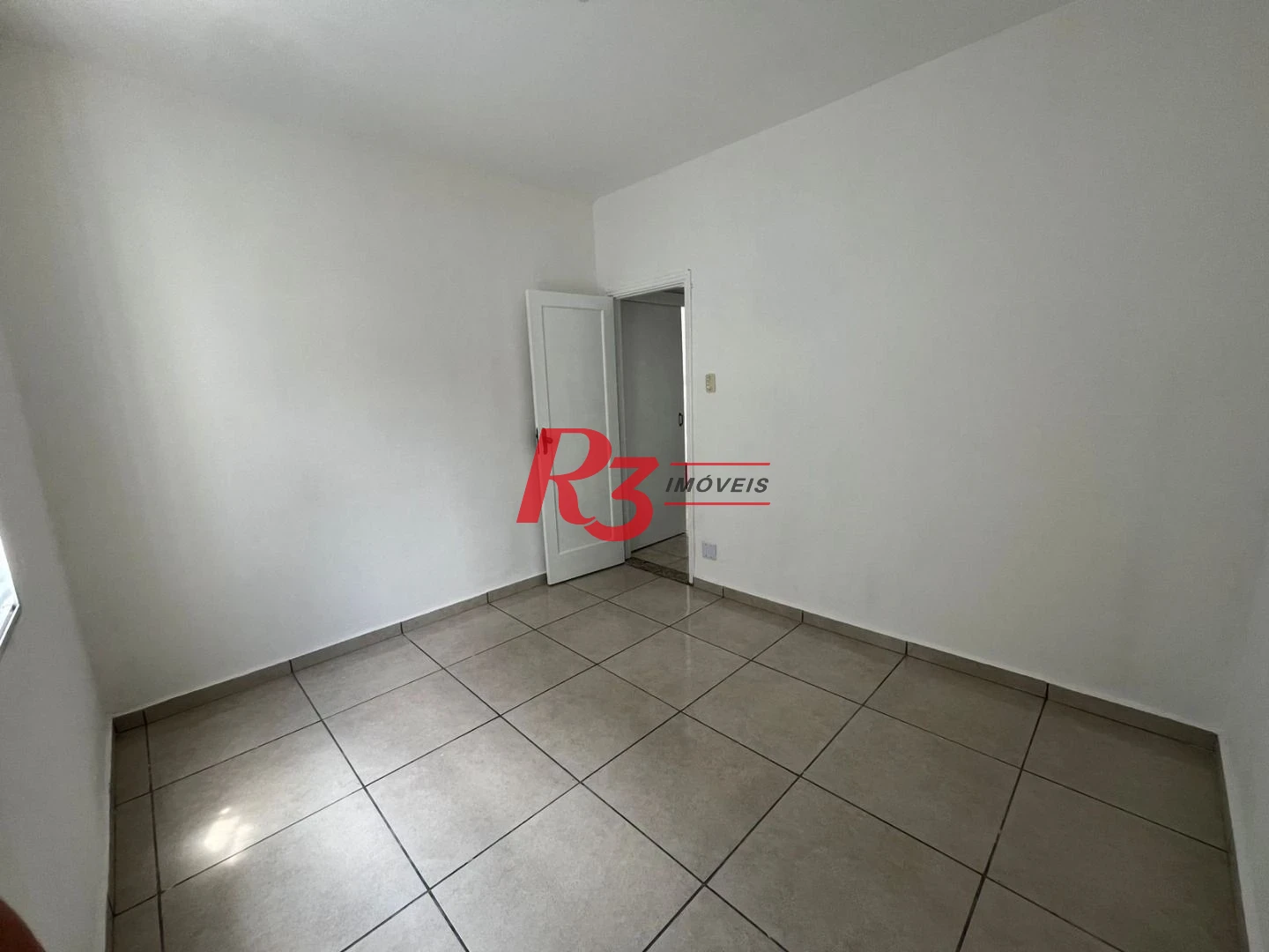 Apartamento com 2 dormitórios à venda, 55 m² por R$ 310.000,00 - Macuco - Santos/SP