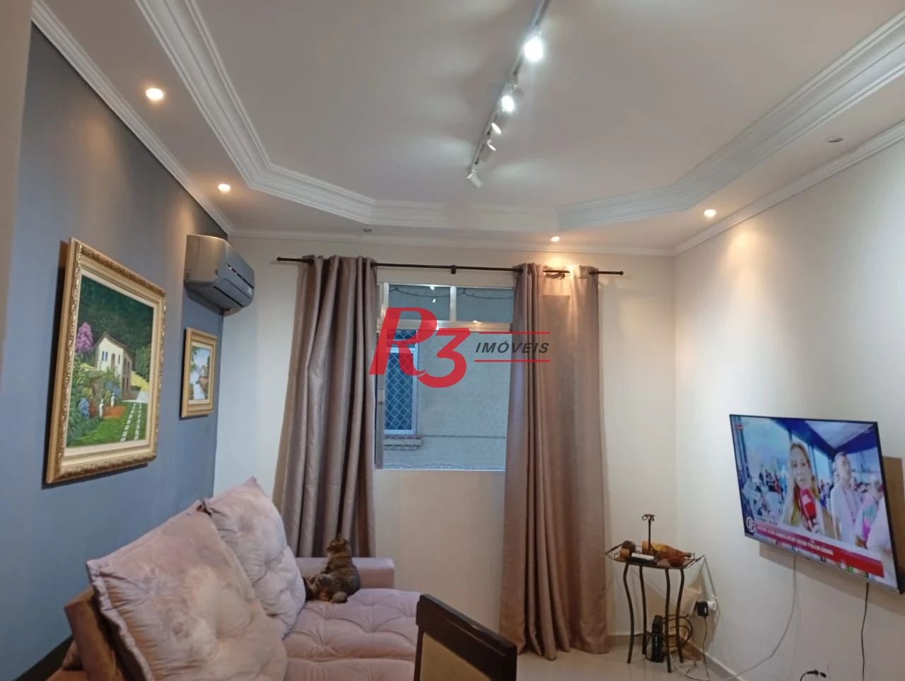Apartamento com 2 dormitórios à venda, 68 m² por R$ 426.000,00 - Gonzaga - Santos/SP