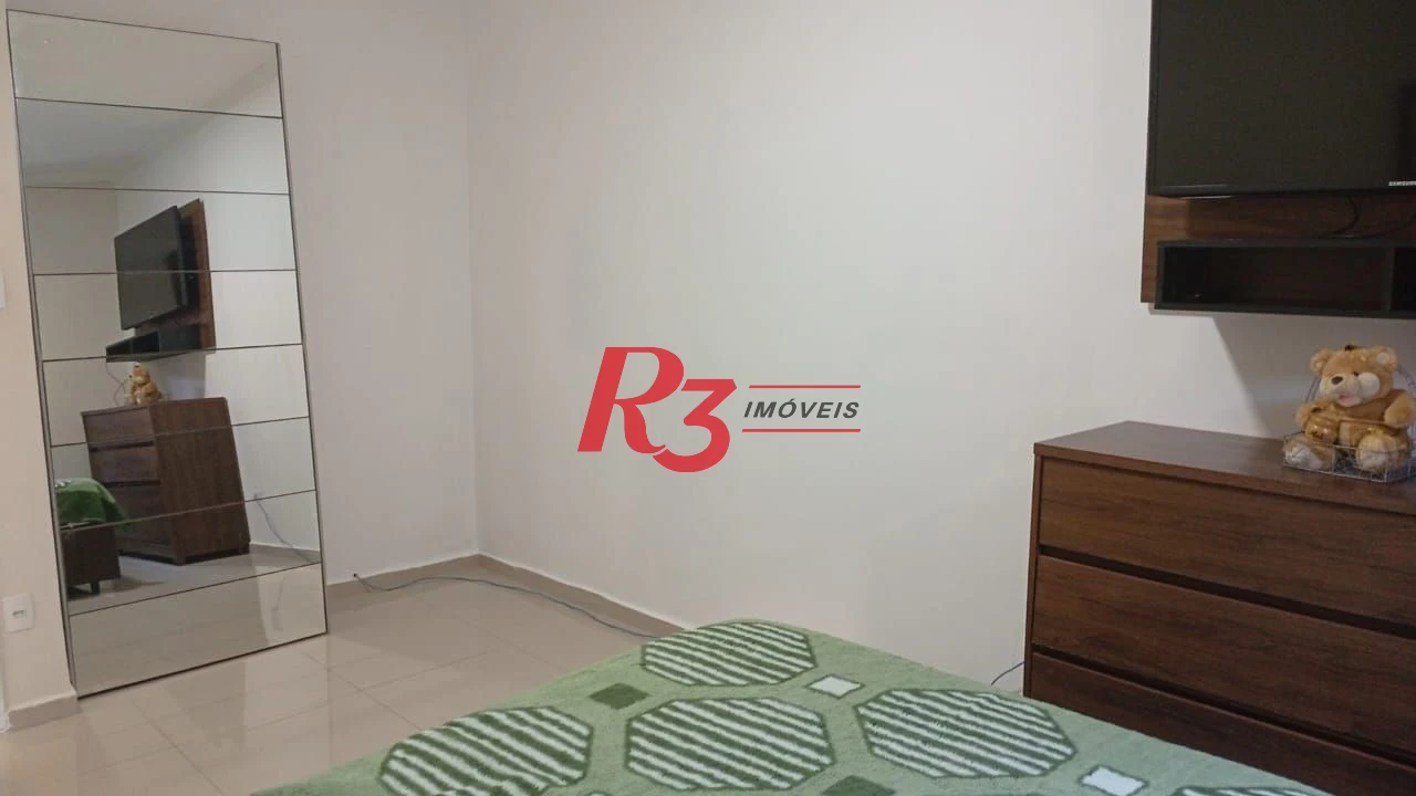 Apartamento com 2 dormitórios à venda, 68 m² por R$ 426.000,00 - Gonzaga - Santos/SP