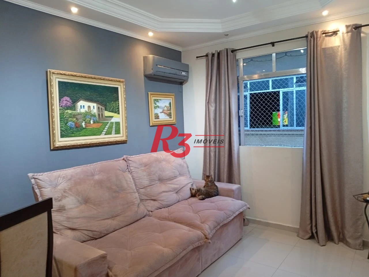 Apartamento com 2 dormitórios à venda, 68 m² por R$ 426.000,00 - Gonzaga - Santos/SP