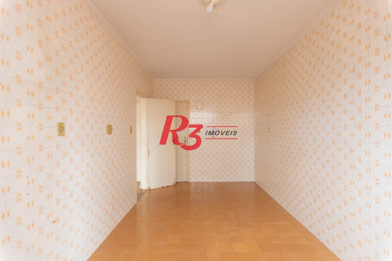 Apartamento com 2 dormitórios à venda, 91 m² por R$ 620.000,00 - Gonzaga - Santos/SP