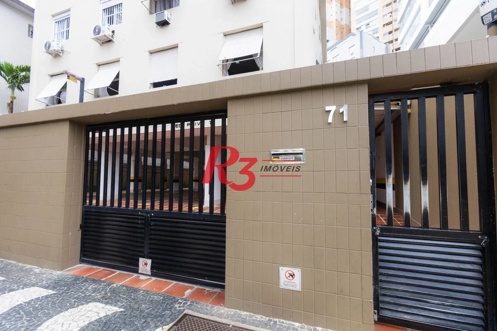 Apartamento com 2 dormitórios à venda, 91 m² por R$ 620.000,00 - Gonzaga - Santos/SP