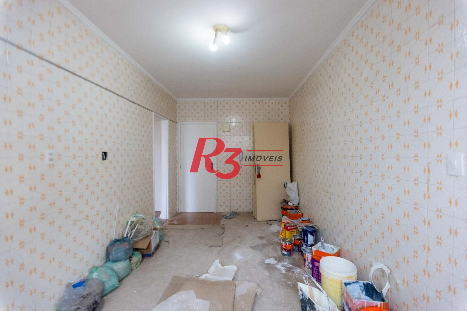 Apartamento com 2 dormitórios à venda, 91 m² por R$ 650.000,00 - Gonzaga - Santos/SP