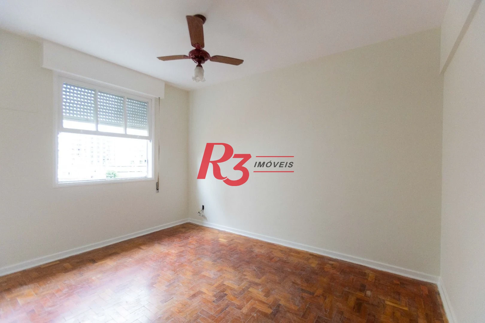 Apartamento com 2 dormitórios à venda, 91 m² por R$ 650.000,00 - Gonzaga - Santos/SP