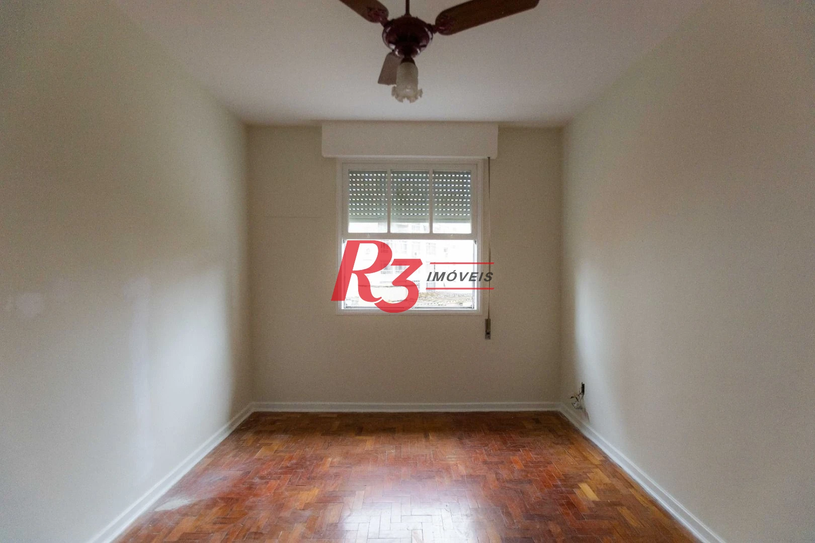 Apartamento com 2 dormitórios à venda, 91 m² por R$ 650.000,00 - Gonzaga - Santos/SP