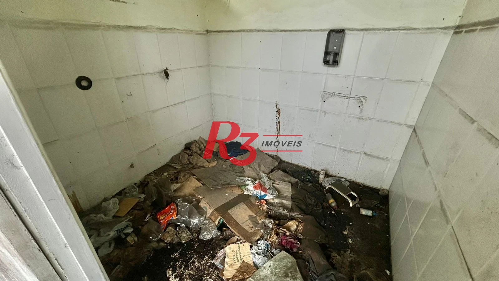 Prédio, 1300 m² - venda por R$ 5.000.000,00 ou aluguel por R$ 61.000,00/mês - Vila Cascatinha - São Vicente/SP