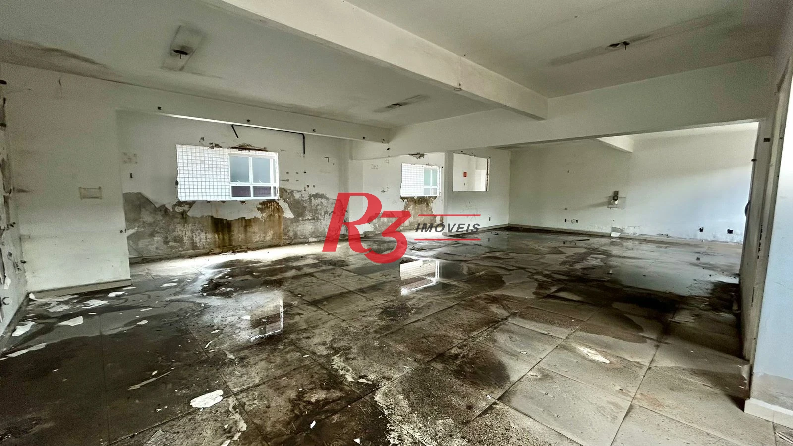 Prédio, 1300 m² - venda por R$ 5.000.000,00 ou aluguel por R$ 61.000,00/mês - Vila Cascatinha - São Vicente/SP