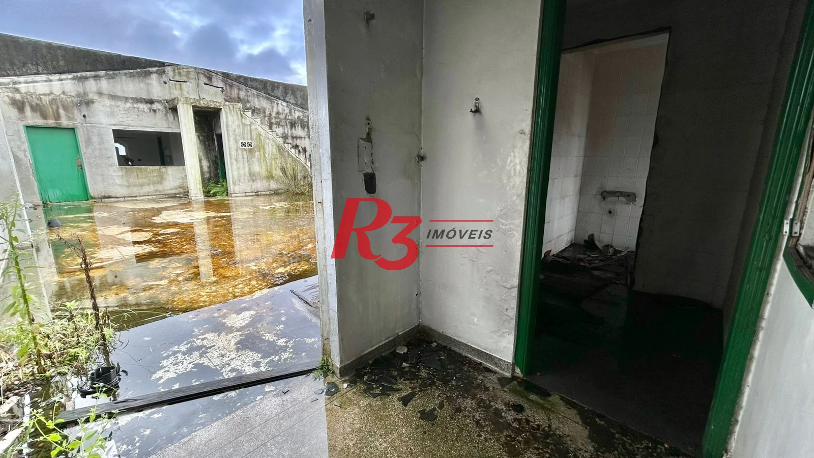 Prédio, 1300 m² - venda por R$ 5.000.000,00 ou aluguel por R$ 61.000,00/mês - Vila Cascatinha - São Vicente/SP