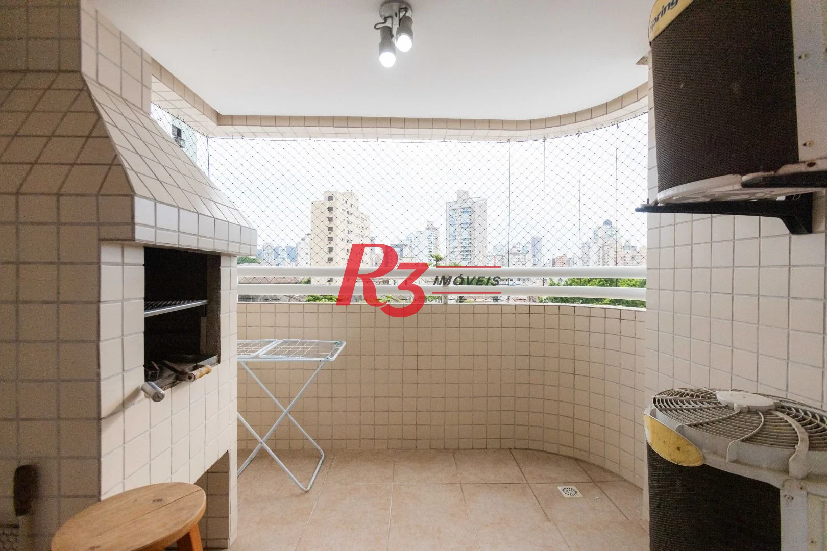 Apartamento com 1 dormitório para alugar, 56 m² por R$ 3.800,02/mês - Ponta da Praia - Santos/SP
