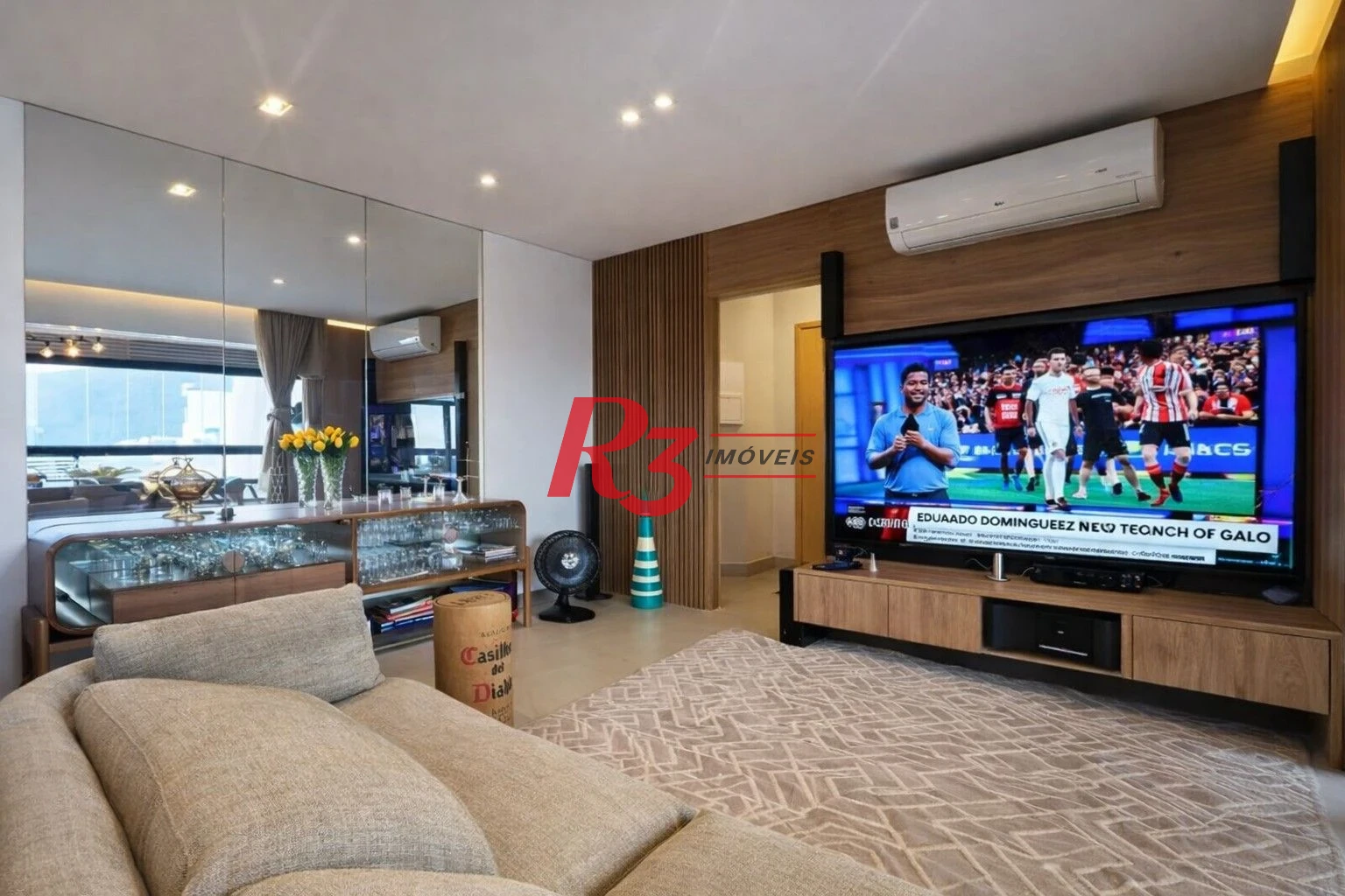 Apartamento com 2 dormitórios à venda, 75 m² por R$ 1.140.000,00 - José Menino - Santos/SP