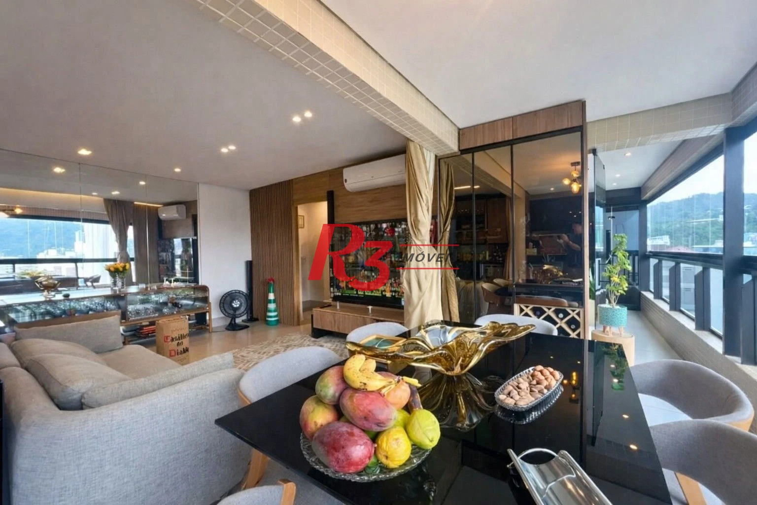 Apartamento com 2 dormitórios à venda, 75 m² por R$ 1.140.000,00 - José Menino - Santos/SP