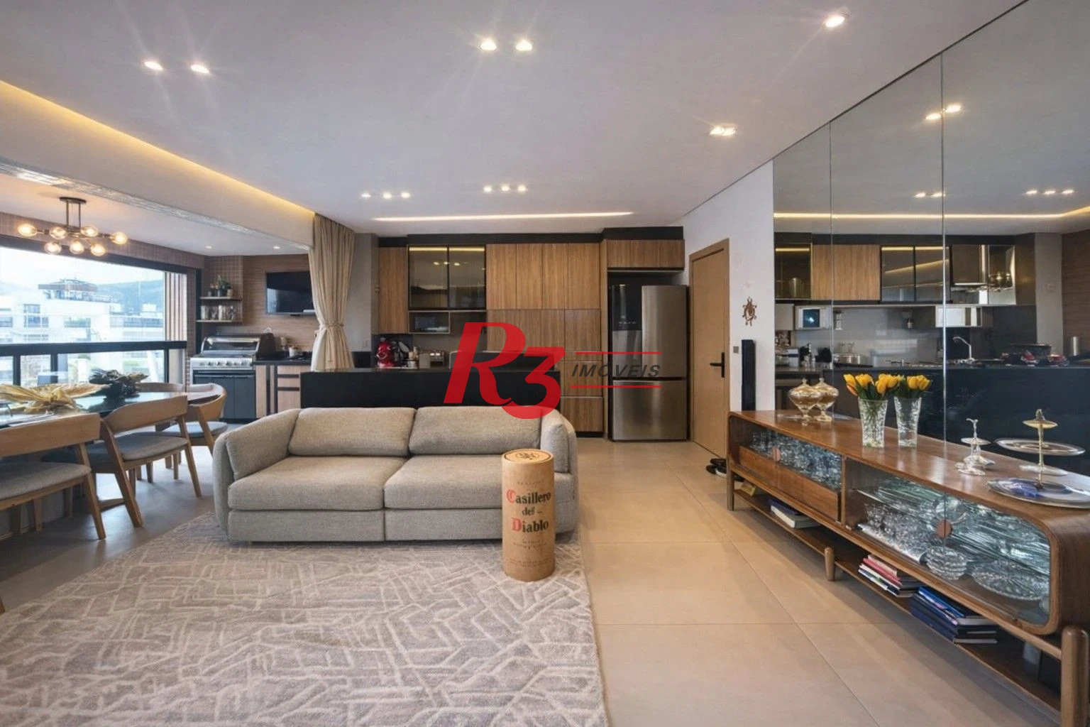 Apartamento com 2 dormitórios à venda, 75 m² por R$ 1.140.000,00 - José Menino - Santos/SP